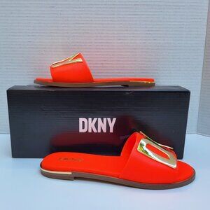 .DKNY - Waltz Flat Sandal (Women) - 6